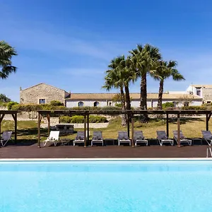4* Hotel Masseria Del Carrubo